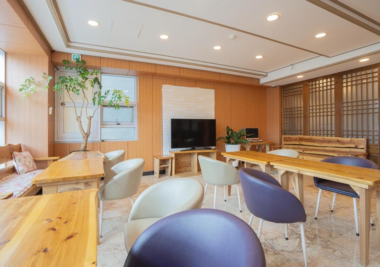J2 Family Hotel Czedżu Zewnętrze zdjęcie