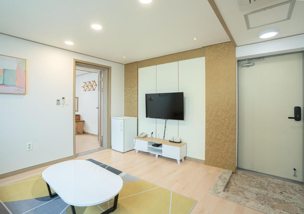 J2 Family Hotel Czedżu Zewnętrze zdjęcie