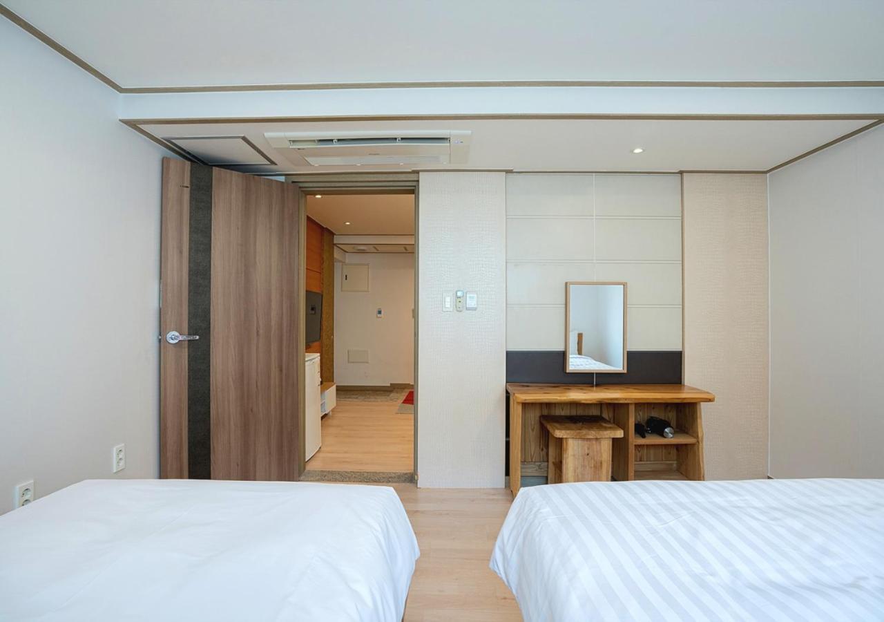J2 Family Hotel Czedżu Zewnętrze zdjęcie