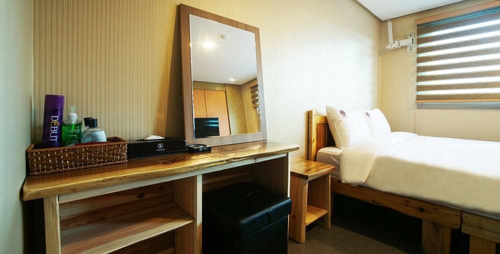 J2 Family Hotel Czedżu Zewnętrze zdjęcie