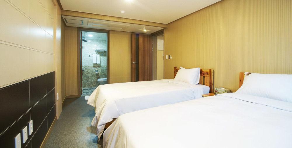 J2 Family Hotel Czedżu Zewnętrze zdjęcie