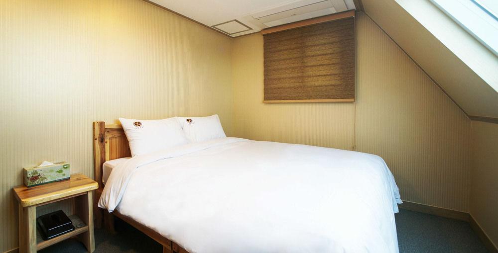 J2 Family Hotel Czedżu Zewnętrze zdjęcie