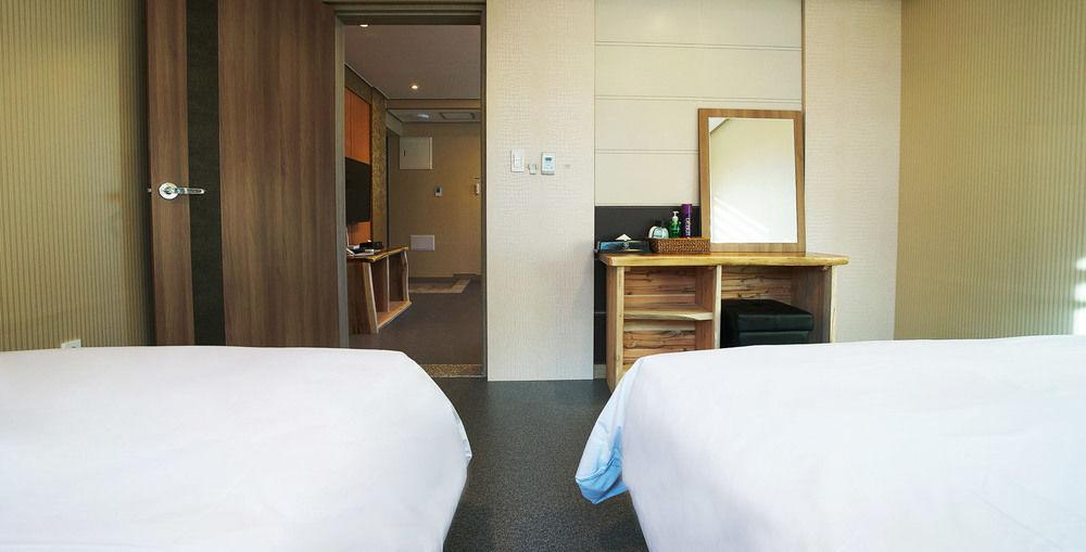 J2 Family Hotel Czedżu Zewnętrze zdjęcie