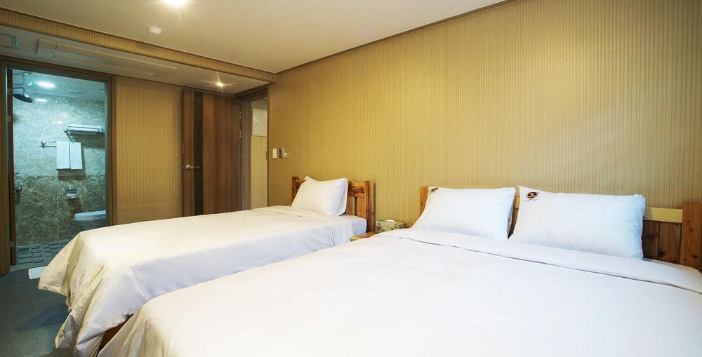J2 Family Hotel Czedżu Zewnętrze zdjęcie