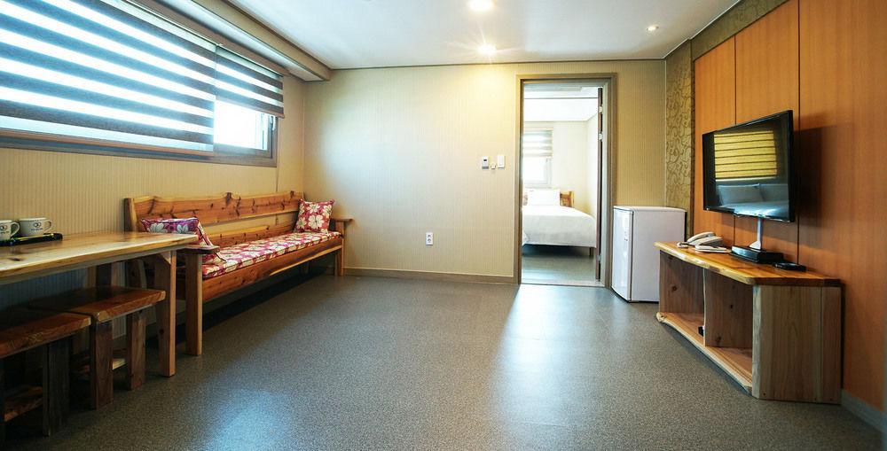 J2 Family Hotel Czedżu Zewnętrze zdjęcie