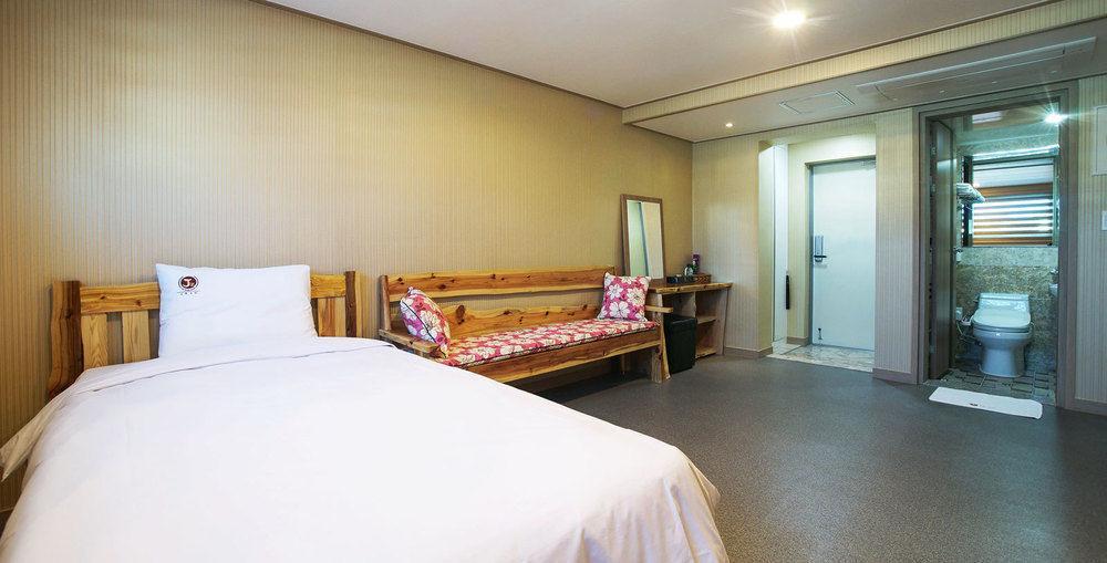 J2 Family Hotel Czedżu Zewnętrze zdjęcie