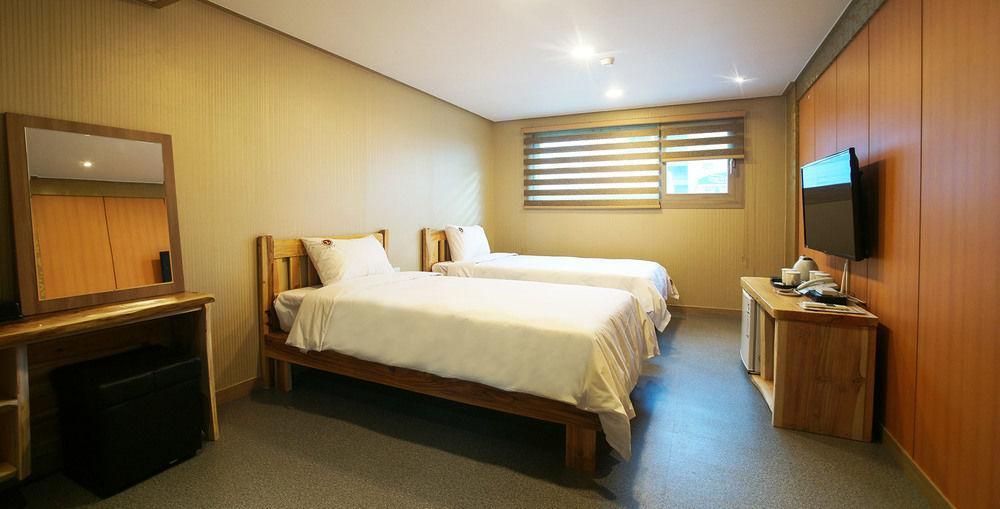 J2 Family Hotel Czedżu Zewnętrze zdjęcie