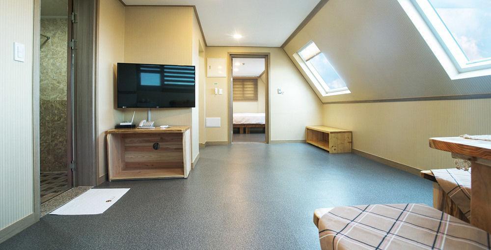 J2 Family Hotel Czedżu Zewnętrze zdjęcie